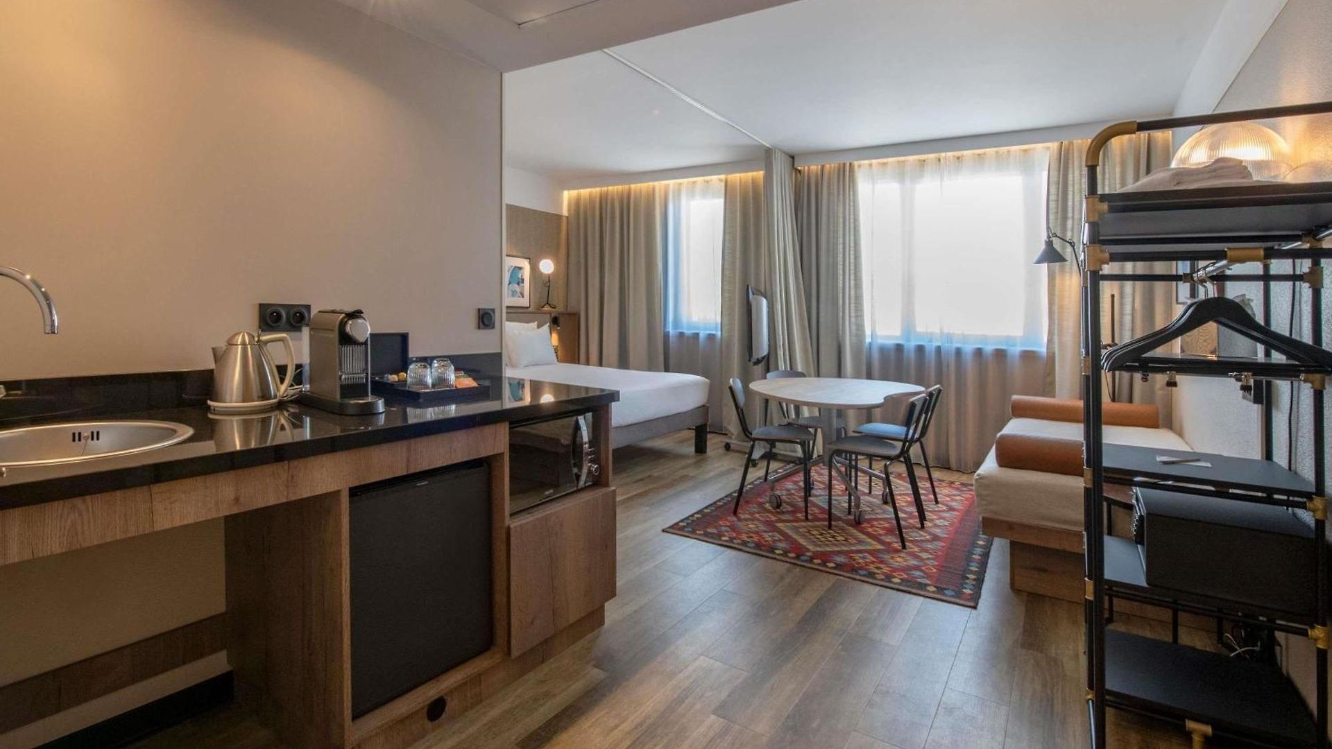Hotel Novotel Airport