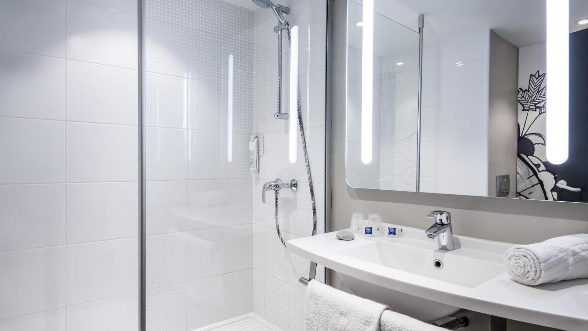 Ibis Budget Californie Lenval Hotel