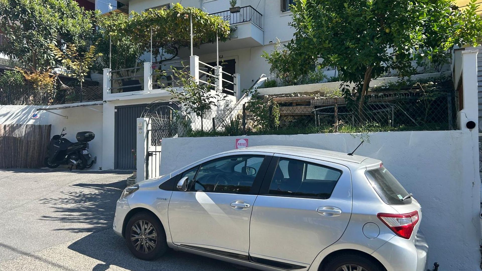 Appartement Climatisé Avec Terrasse Ombragée Dans Maison Au Calme Et Dans La Verdure Nice