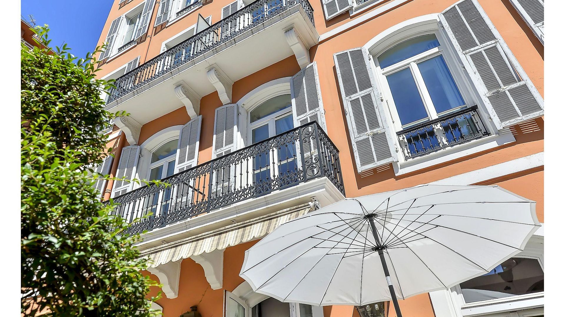Hotel Apollinaire 4*