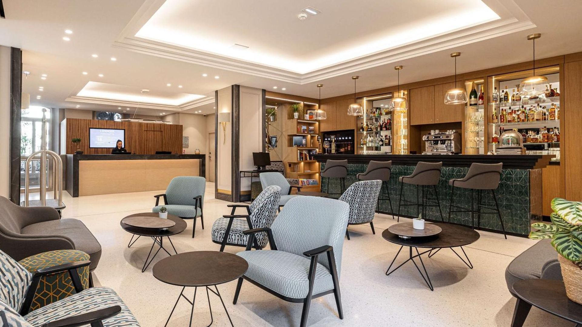 Apollinaire 4* Nice