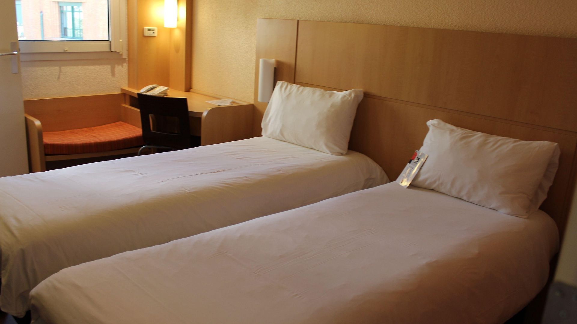 Ibis Centre Gare Hotel 3*