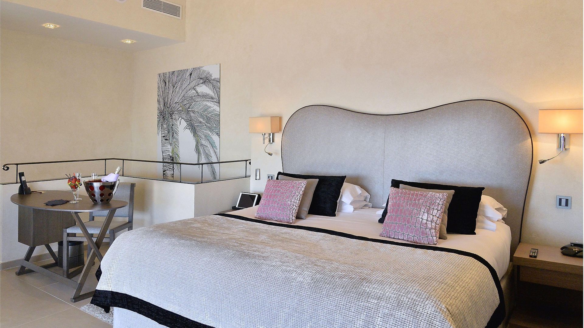 La Pérouse Baie Des Anges Hotel