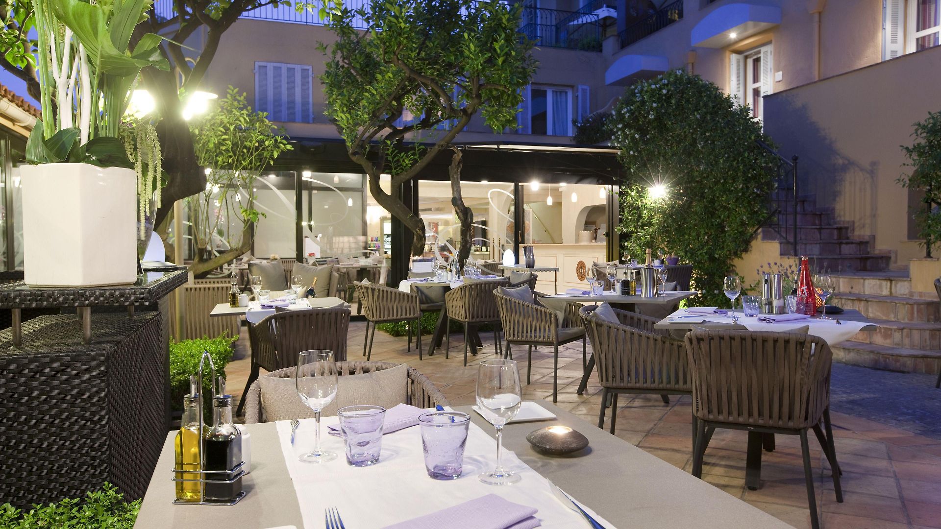 Hotel La Pérouse Baie Des Anges Nice