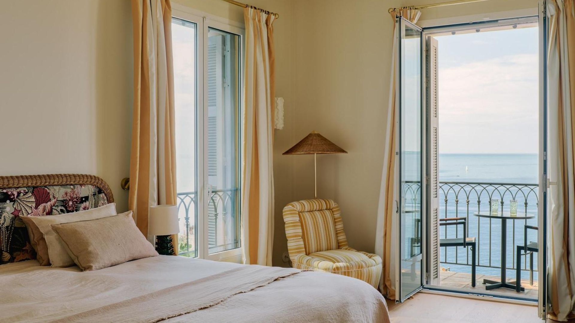 Hotel La Pérouse Baie Des Anges Nice