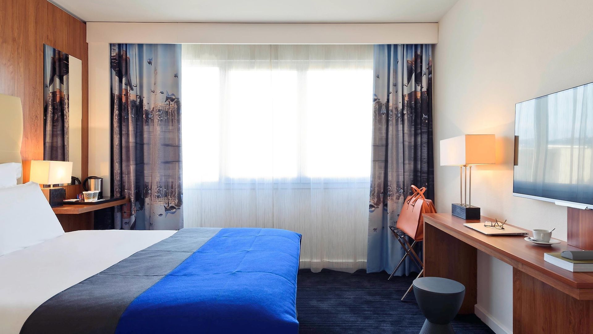 Mercure Centre Notre Dame 4*