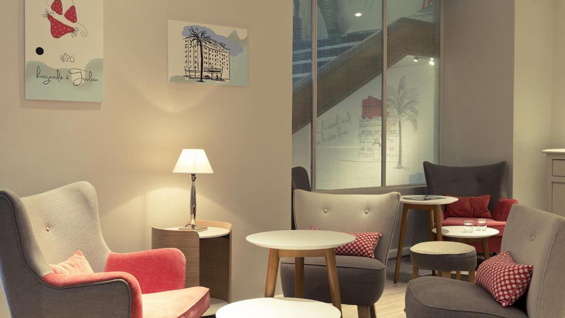 Mercure Marché Aux Fleurs Hotel 4*