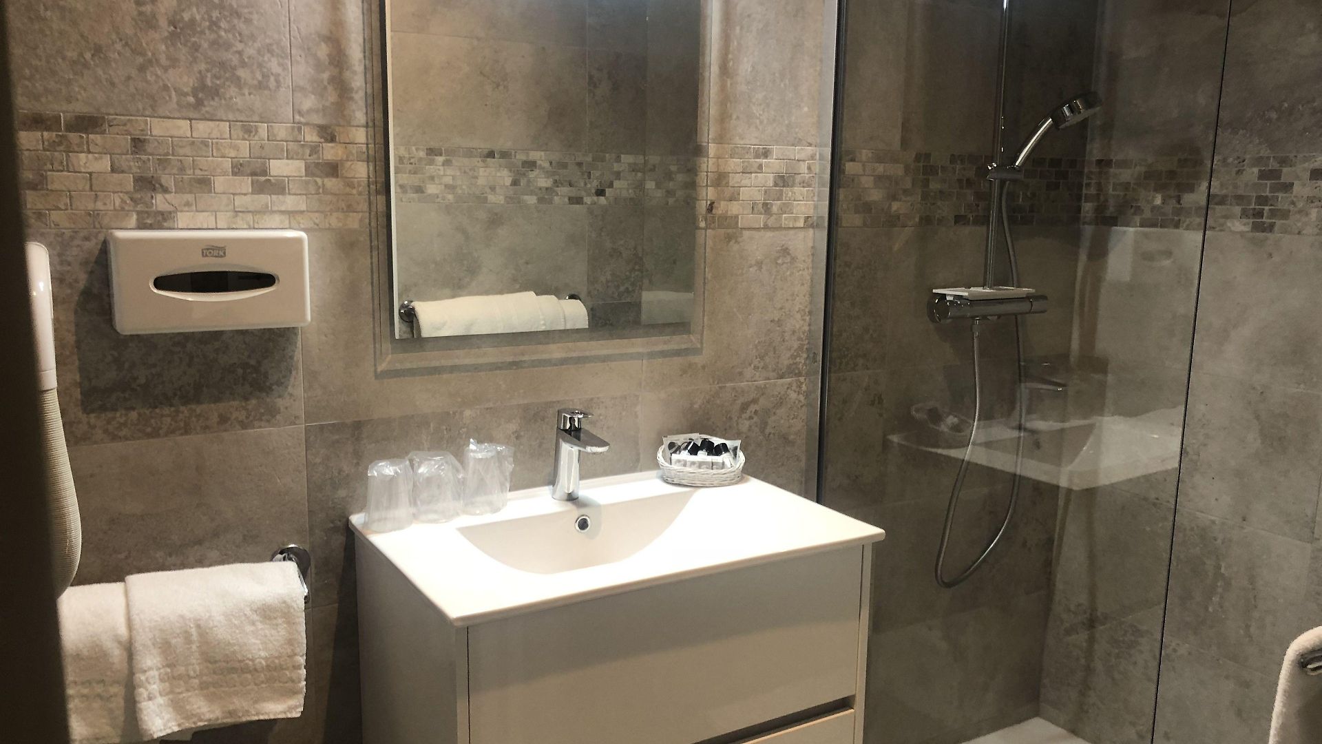 Hotel Busby 3*