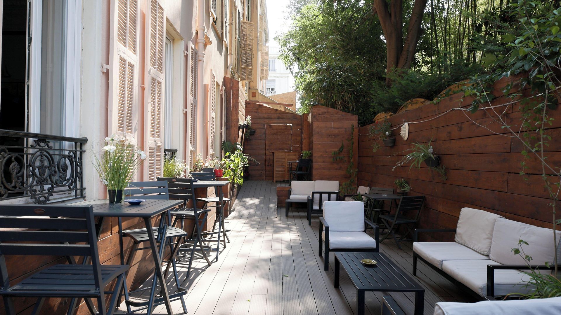 Busby Hotel 3*