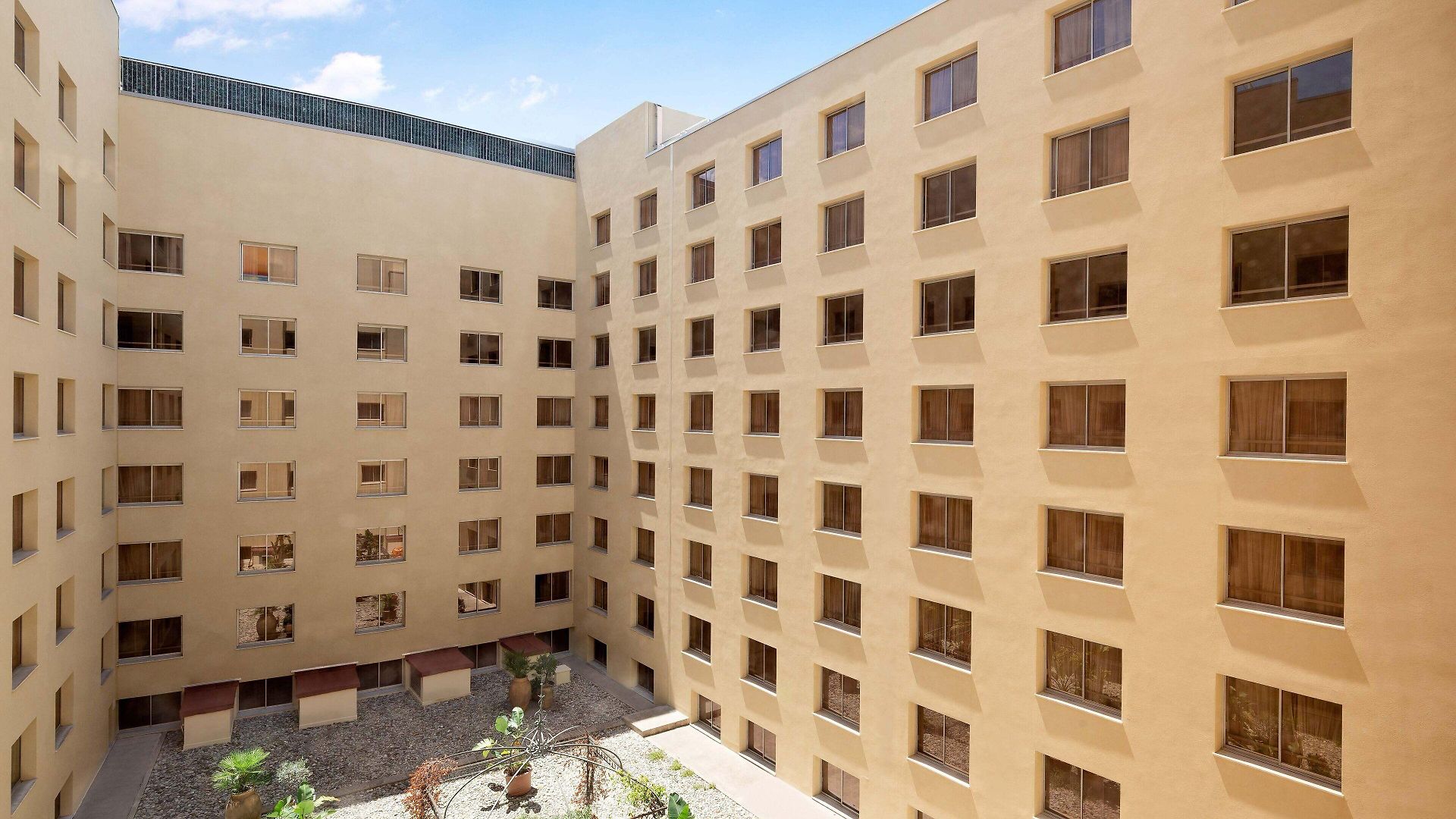 Le Meridien Hotel
