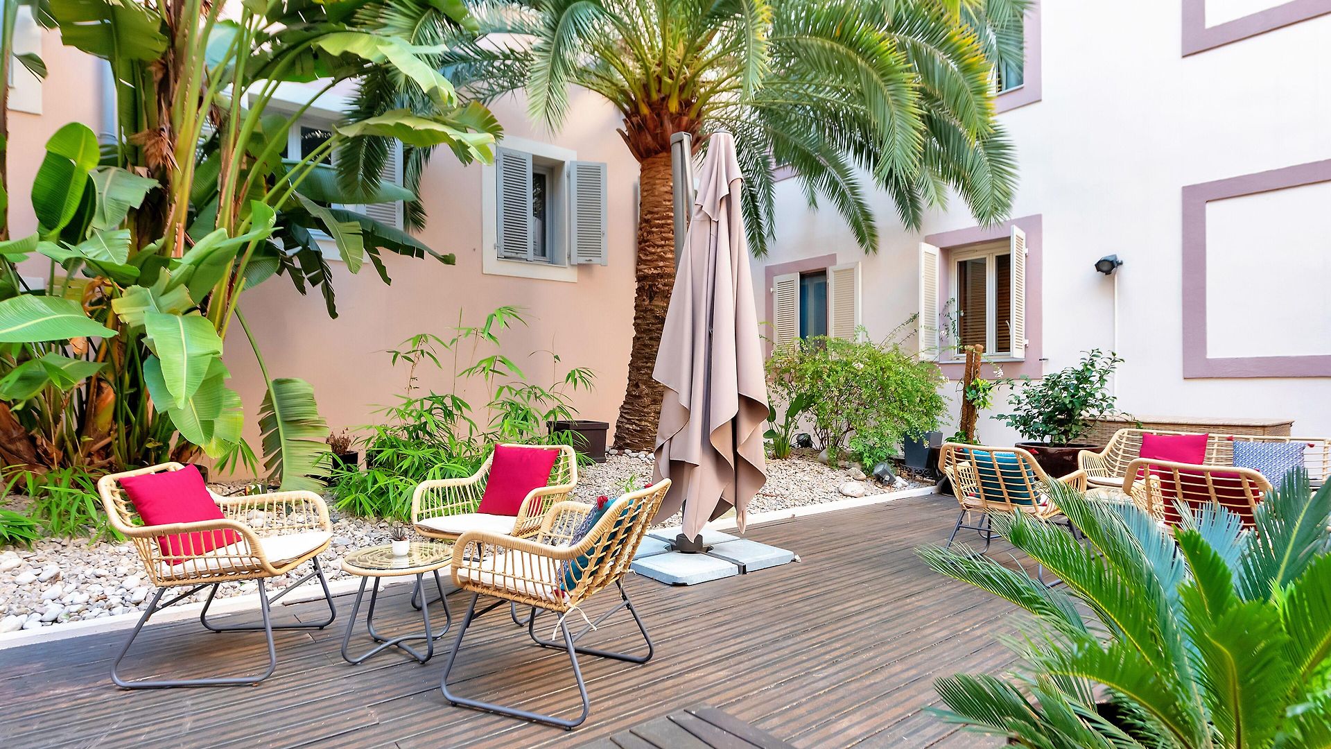 Hotel Beau Rivage 4*