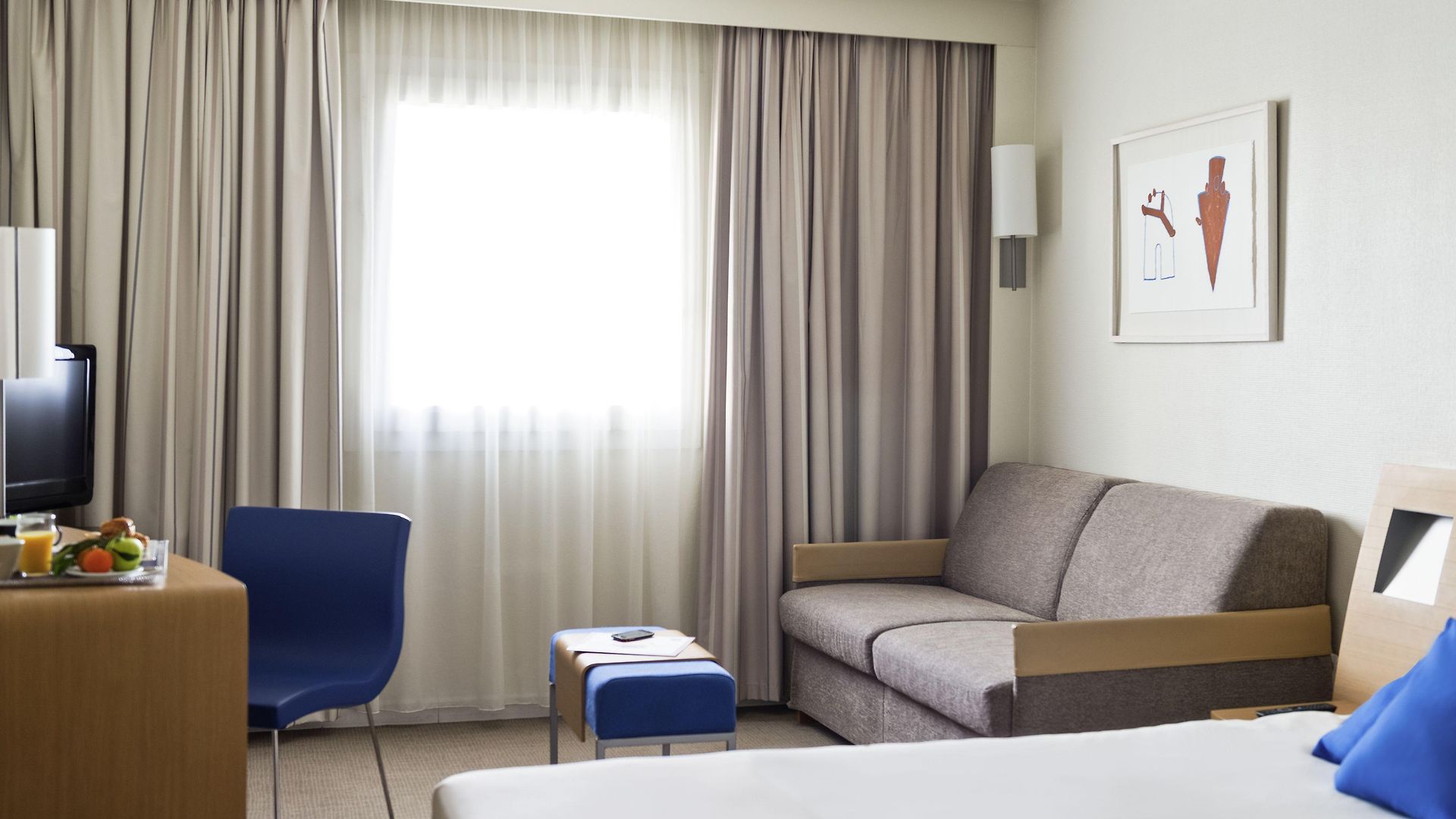 Hotel Novotel Arenas Aeroport 4*