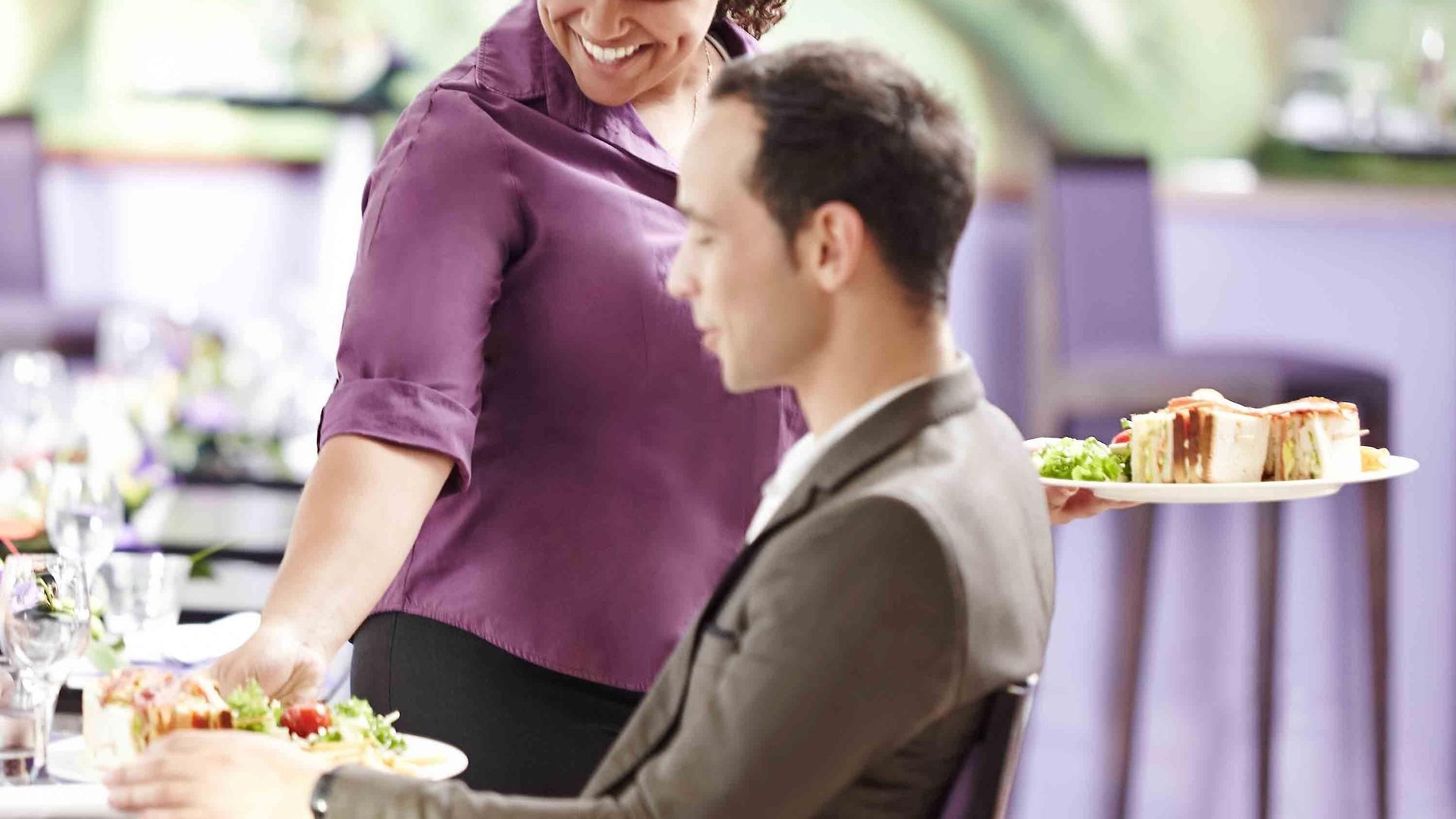 Hotel Novotel Arenas Aeroport 4*