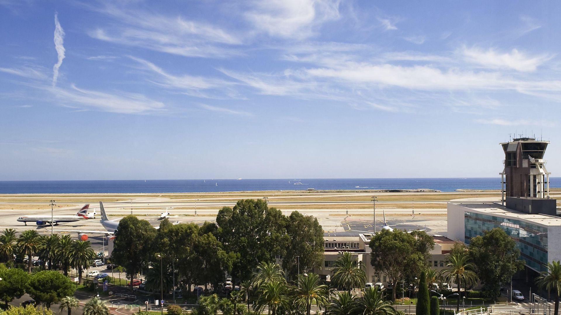 Novotel Arenas Aeroport Hotel