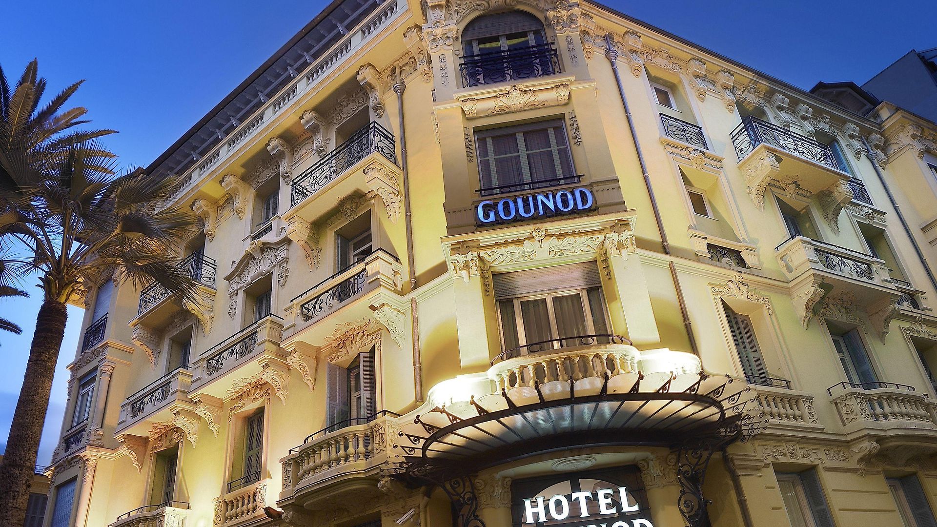 Gounod Fully Renovated Hotel