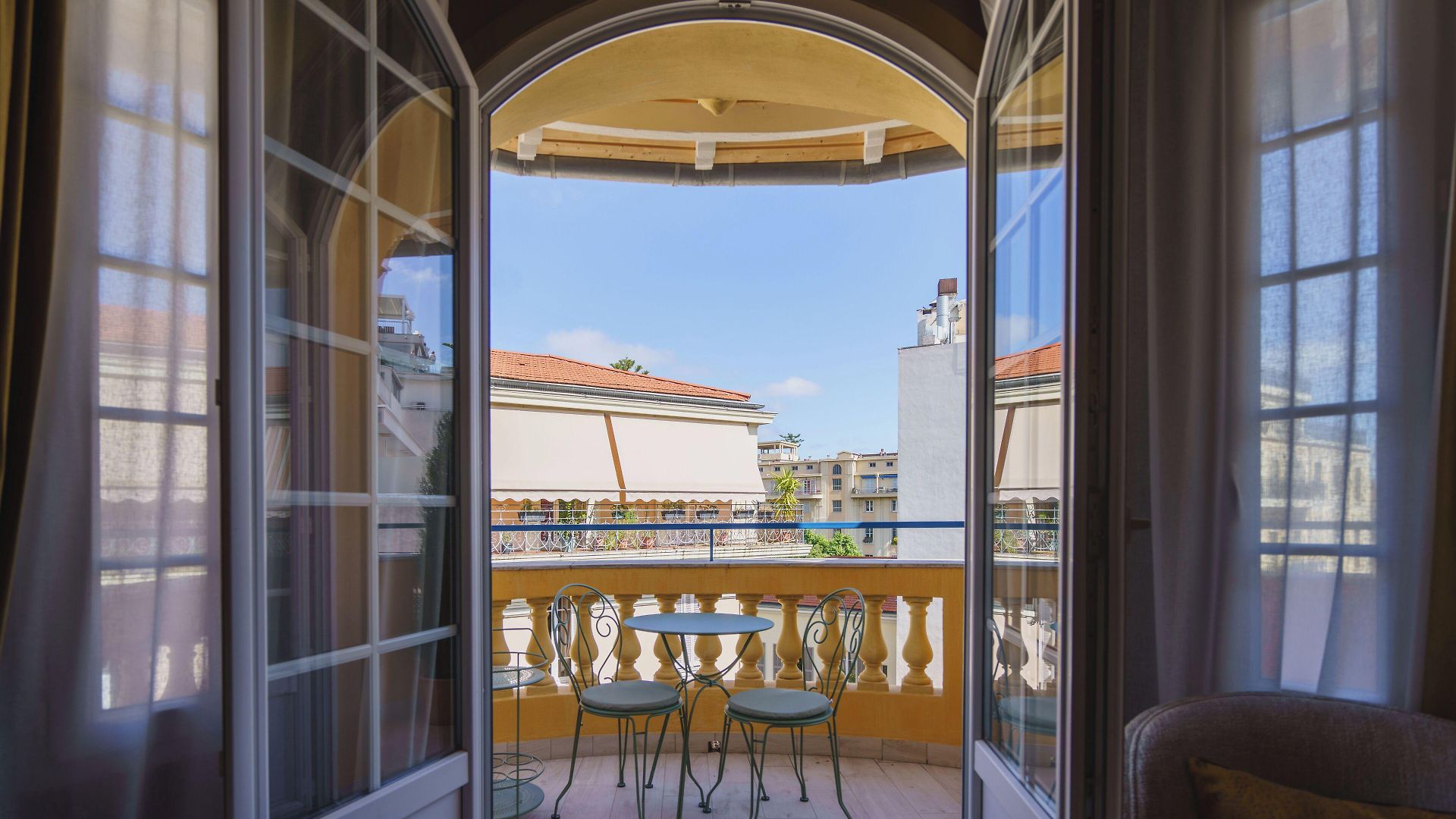 Hotel Gounod Fully Renovated