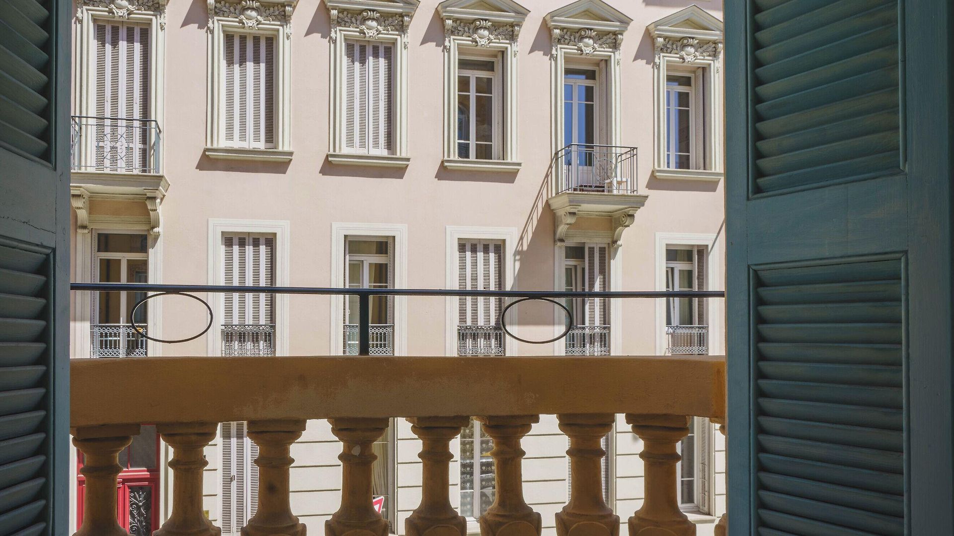 Gounod Fully Renovated Hotel 4*