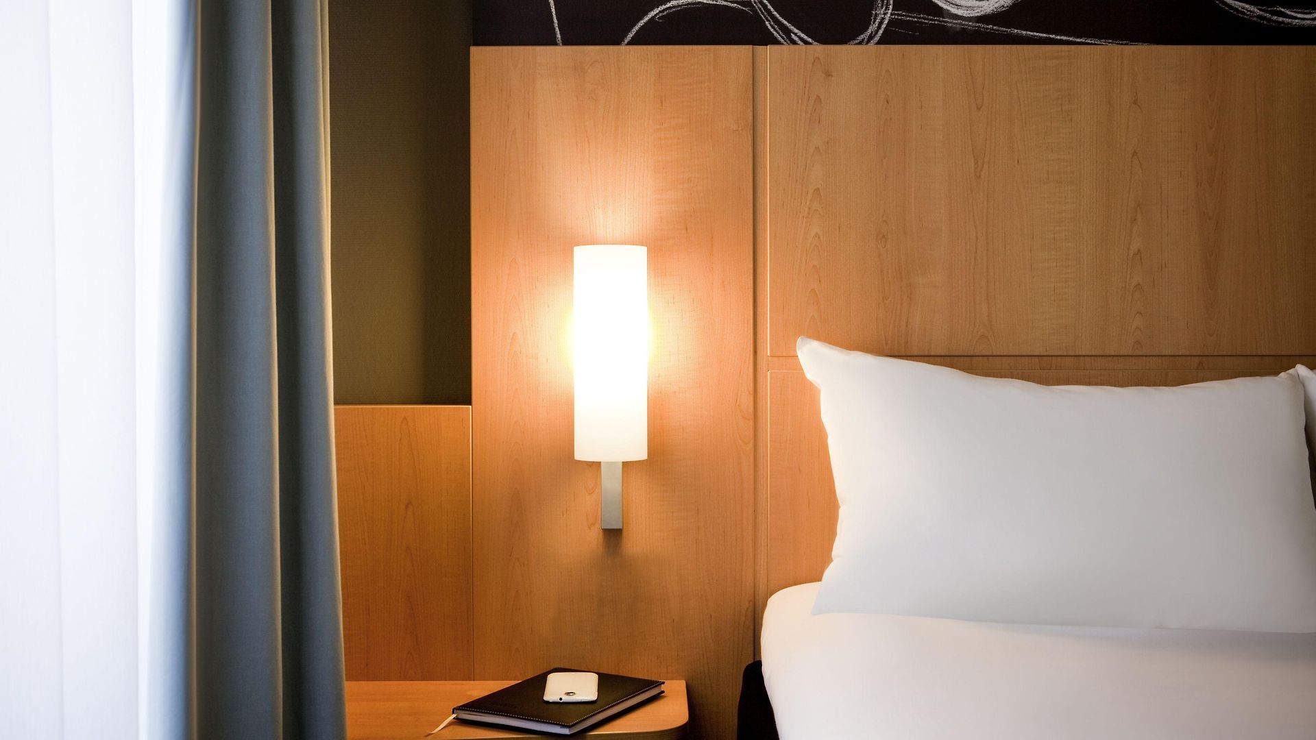 Ibis Centre Notre Dame 3*
