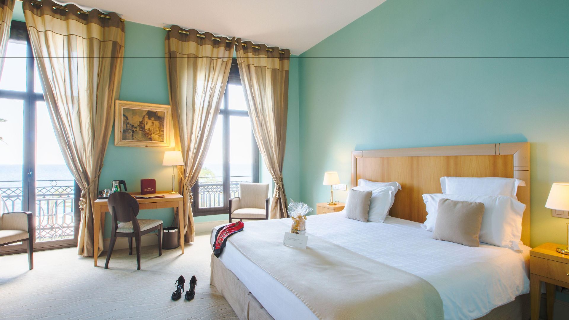 Westminster & 4* Nice