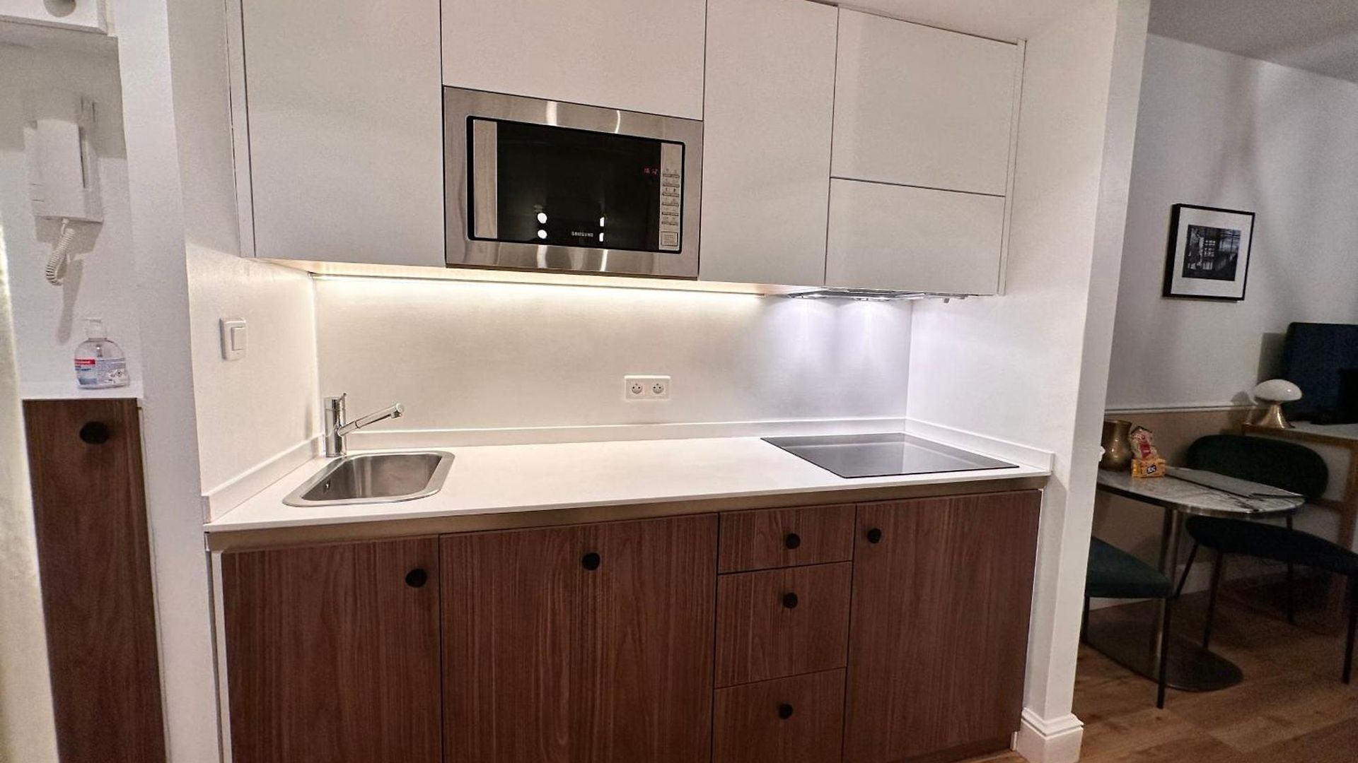 Centre Promenade Golden Square Terrace 1 Min Walk To The Beach Ac