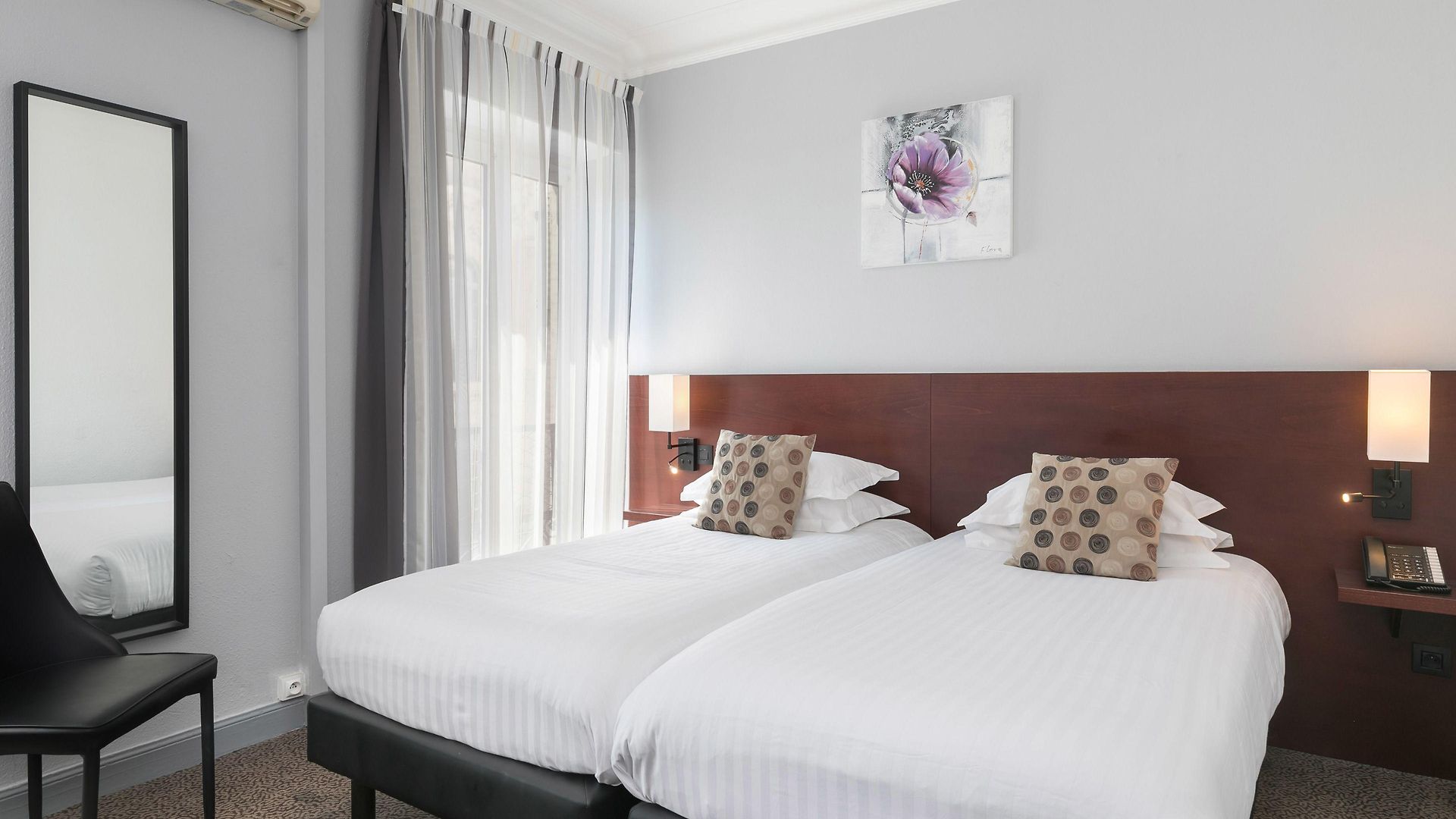 Hotel Western Brice Garden