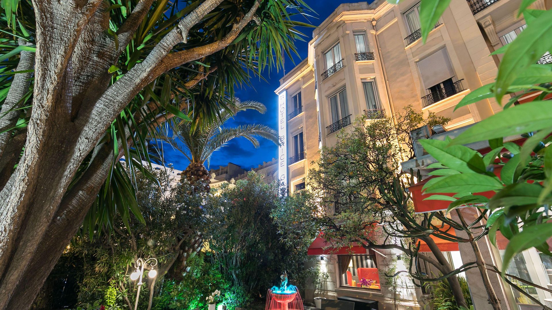 Hotel Western Brice Garden 4*
