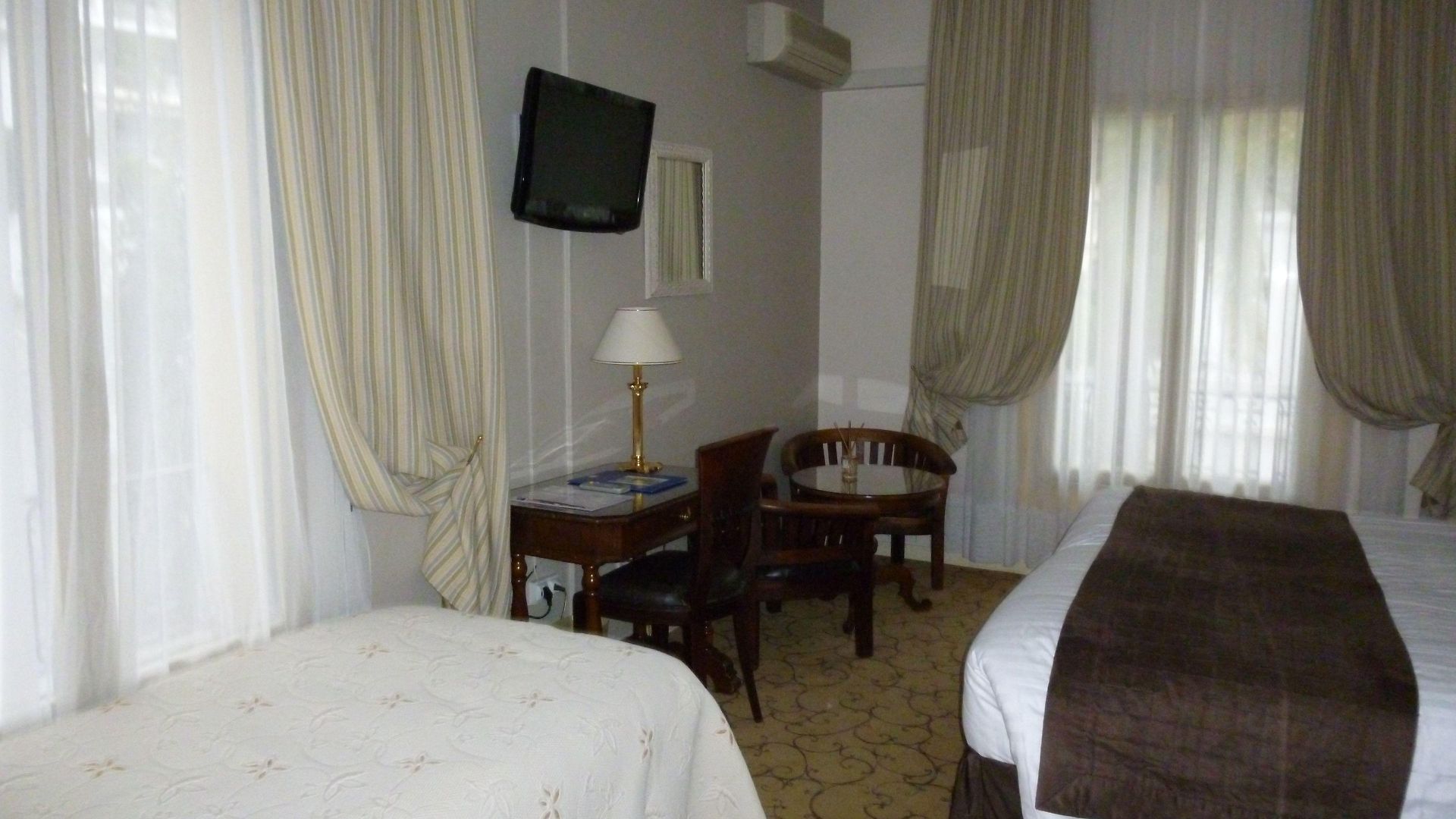 Hotel Petit Palais 4*