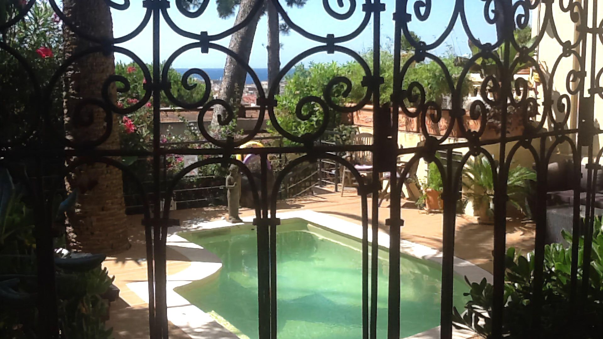 Hotel Petit Palais 4*