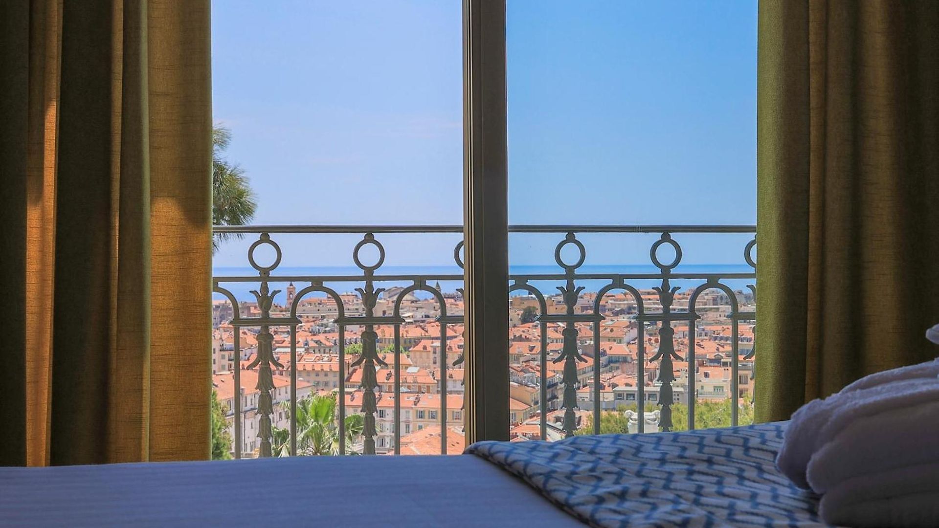 Hotel Petit Palais 4*