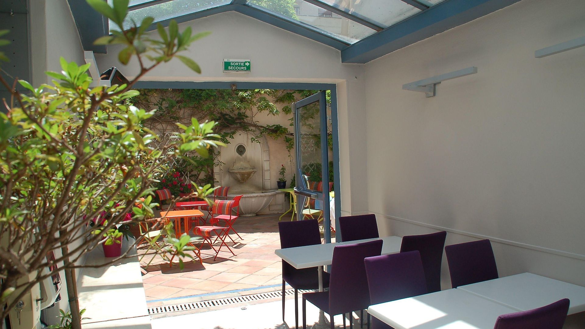De La Fontaine Hotel 3*
