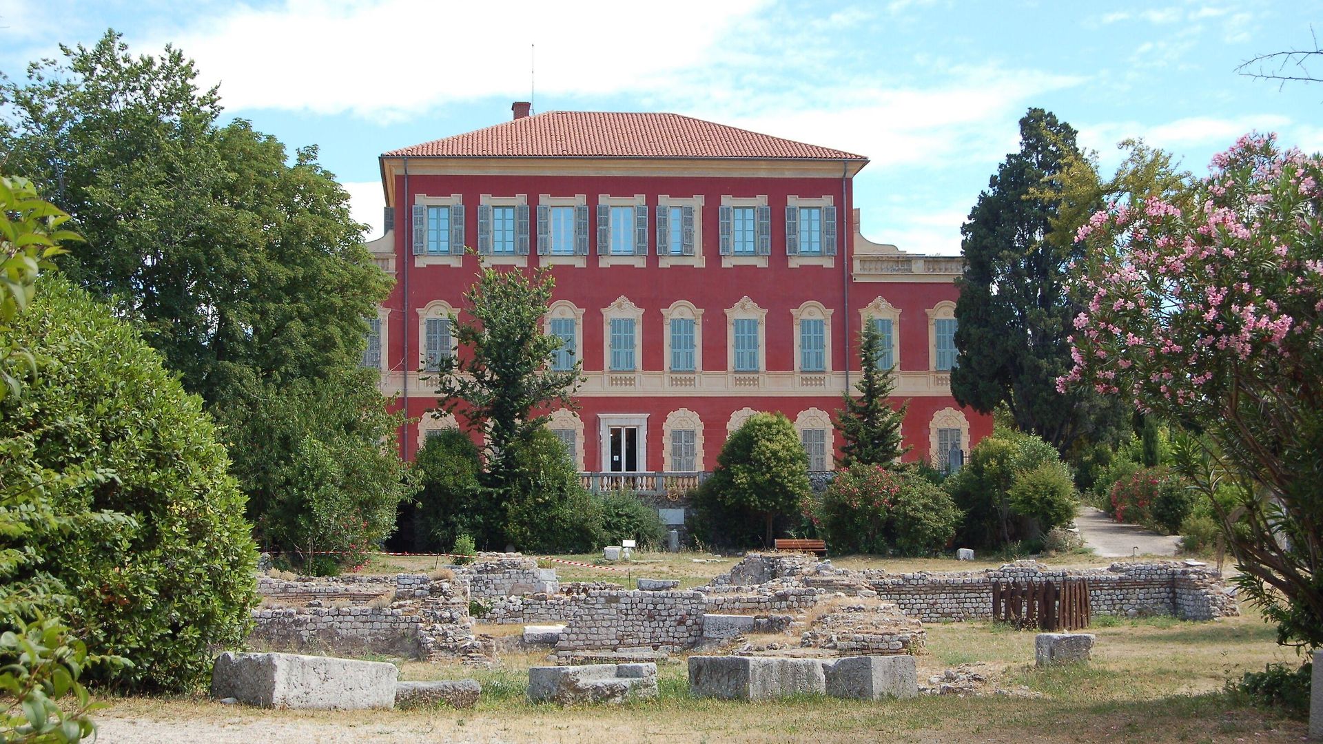 Hotel De La Fontaine 3*