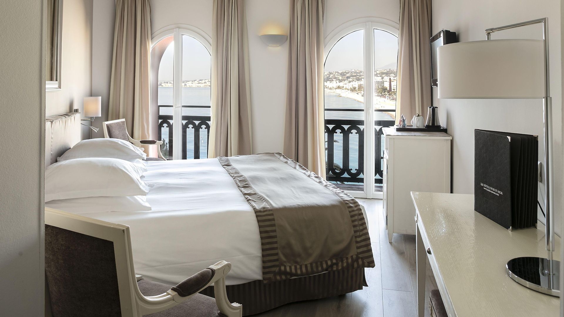Suisse Hotel