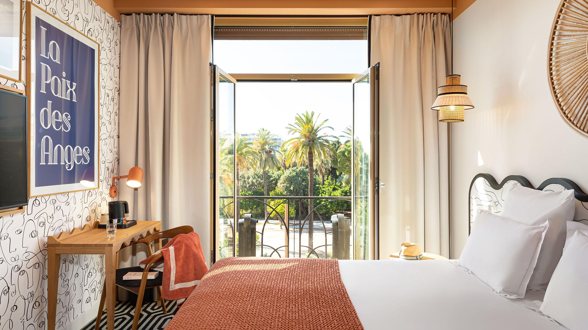 1er Hotel 4*