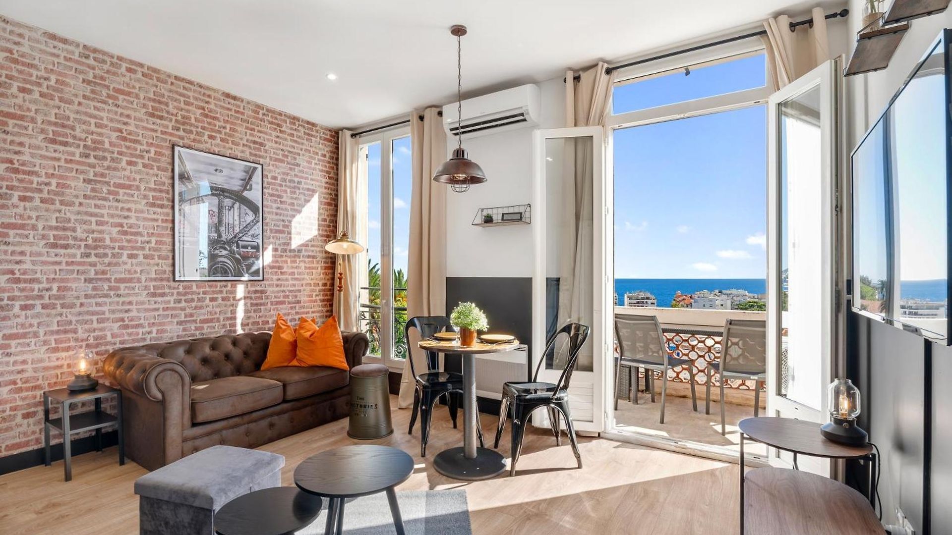 Renting - Cambrai - Luxurious Sea View Terrasse - King Bed - Parking - Ac - Fully Equipped * Nice