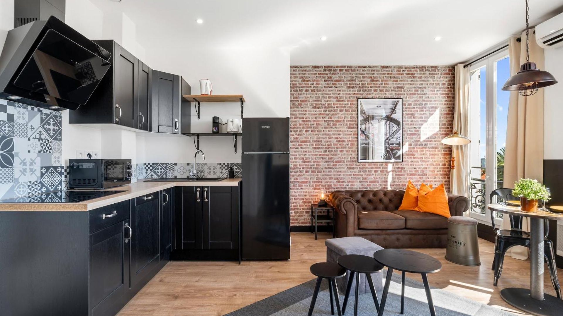 Renting - Cambrai - Luxurious Sea View Terrasse - King Bed - Parking - Ac - Fully Equipped Apartment *