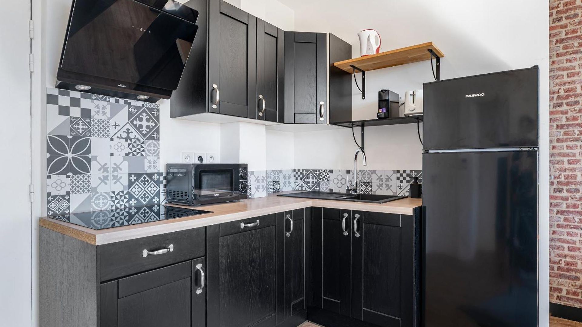 Apartment Renting - Cambrai - Luxurious Sea View Terrasse - King Bed - Parking - Ac - Fully Equipped Nice
