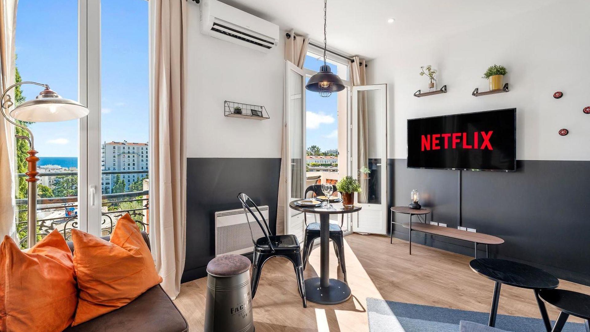 Apartment Renting - Cambrai - Luxurious Sea View Terrasse - King Bed - Parking - Ac - Fully Equipped Nice