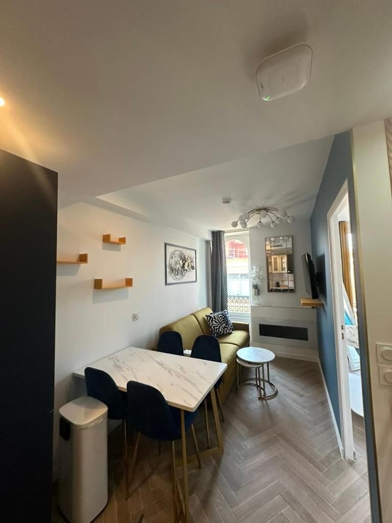 Moon - 44 Appartement Nice
