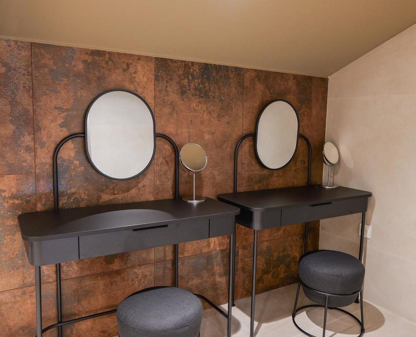 Appartement Extra Spacious Modern Hub Center