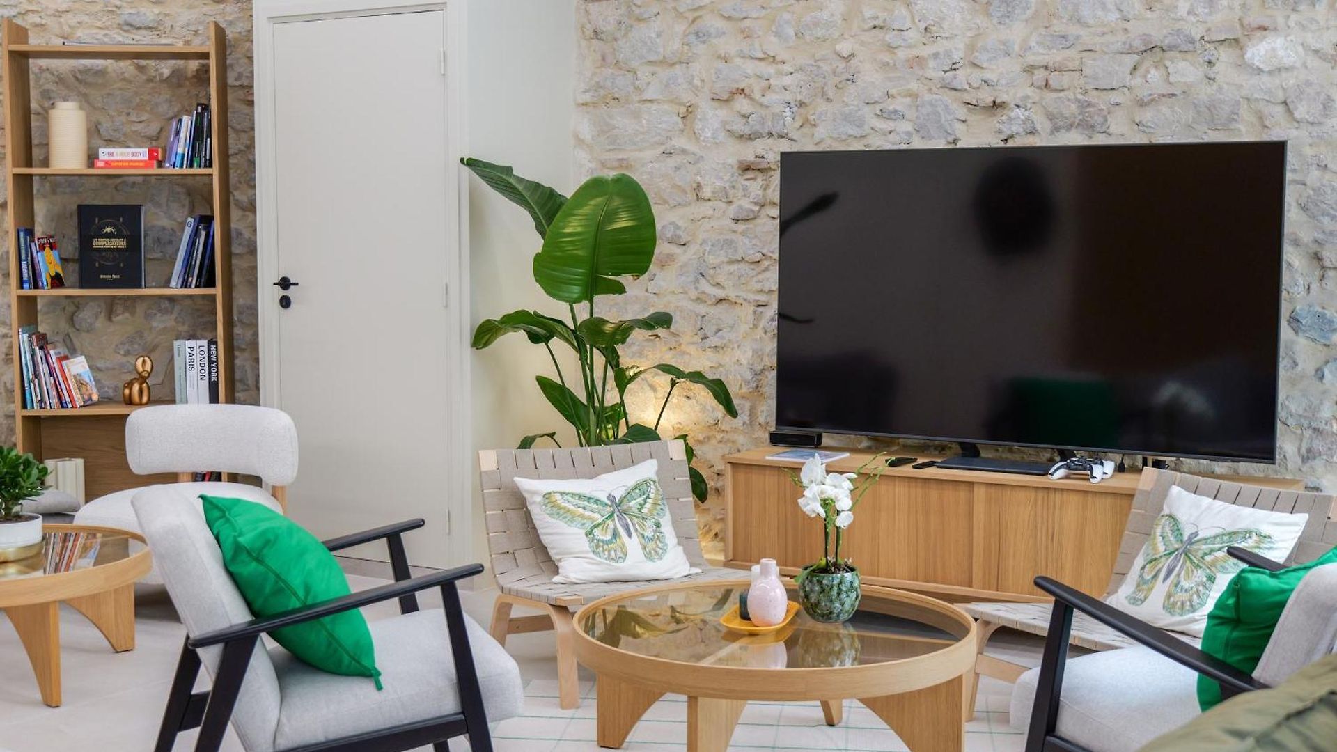 Appartement Extra Spacious Modern Hub Center