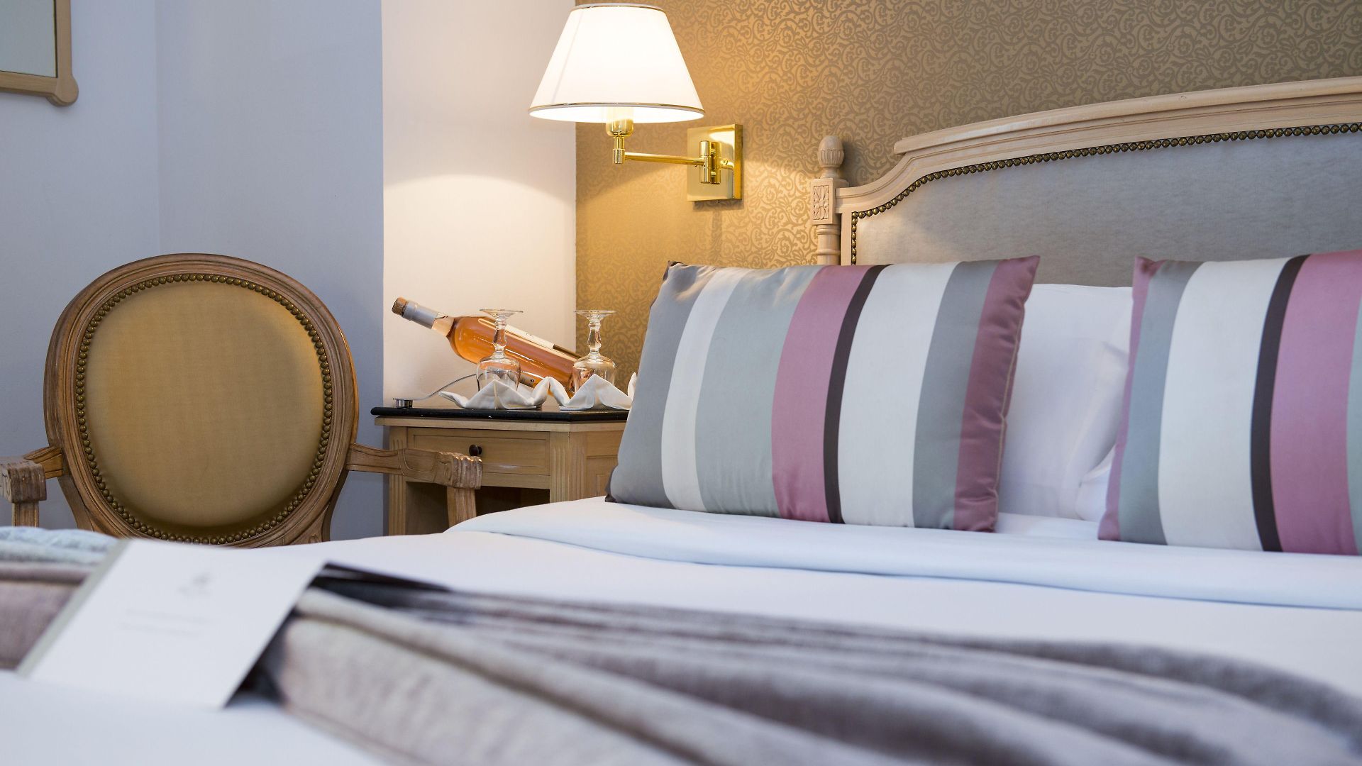 West End Promenade Hotel