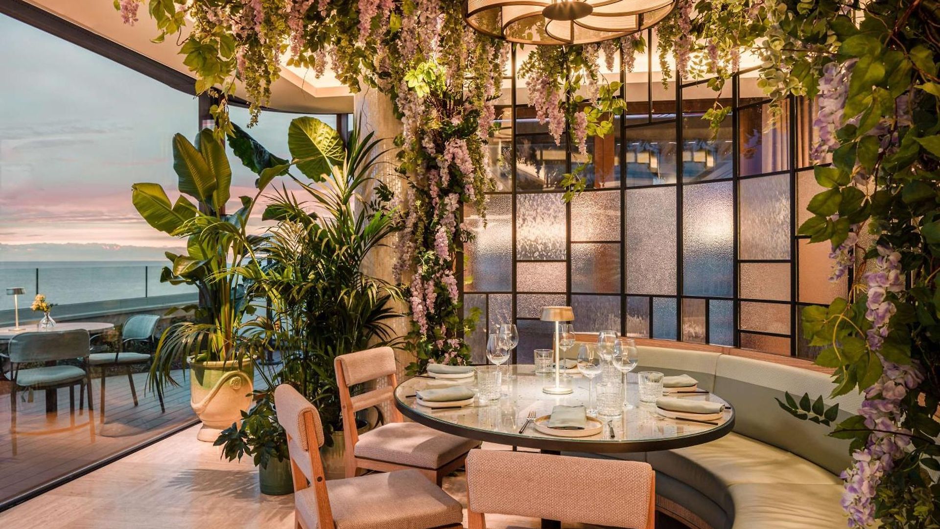 Hotel Anantara Plaza - A Leading Of The World 5*