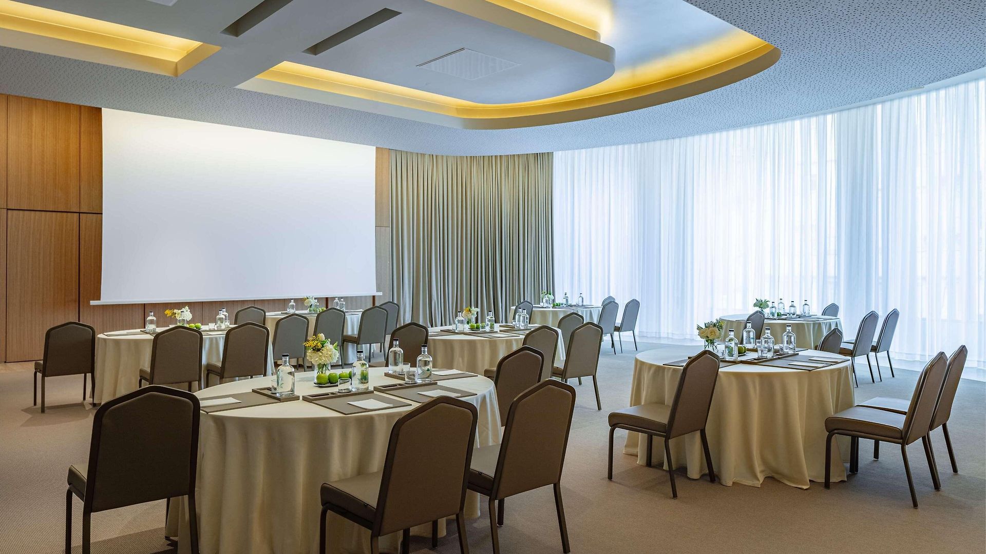 Anantara Plaza - A Leading Of The World 5*