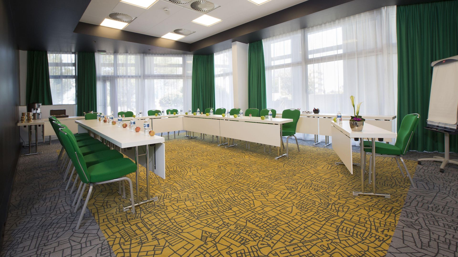 Radisson Airport 4*