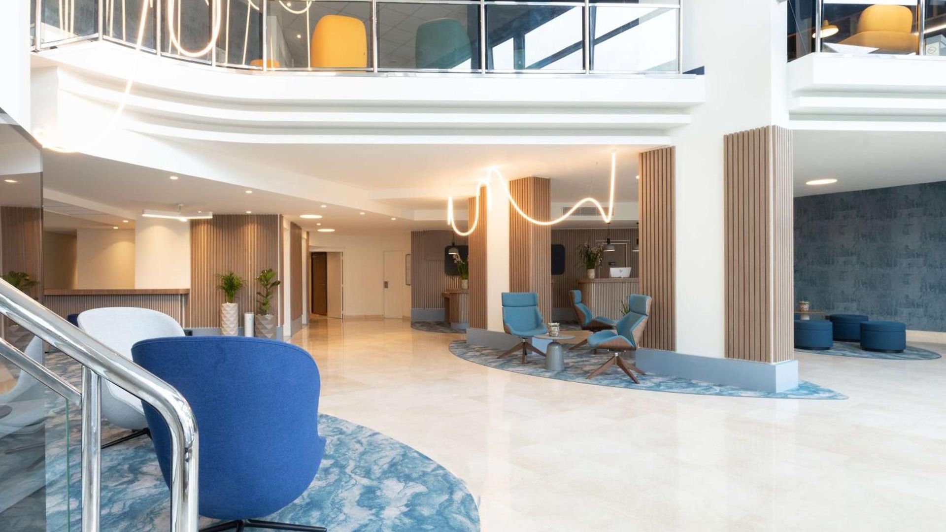 Radisson Airport 4*