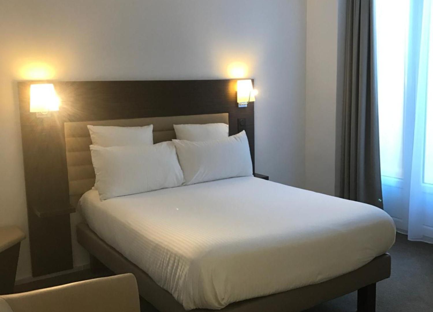 Hotel Monsigny 3*