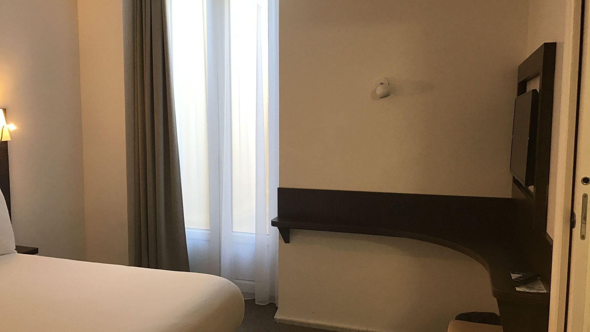 Hotel Monsigny 3*