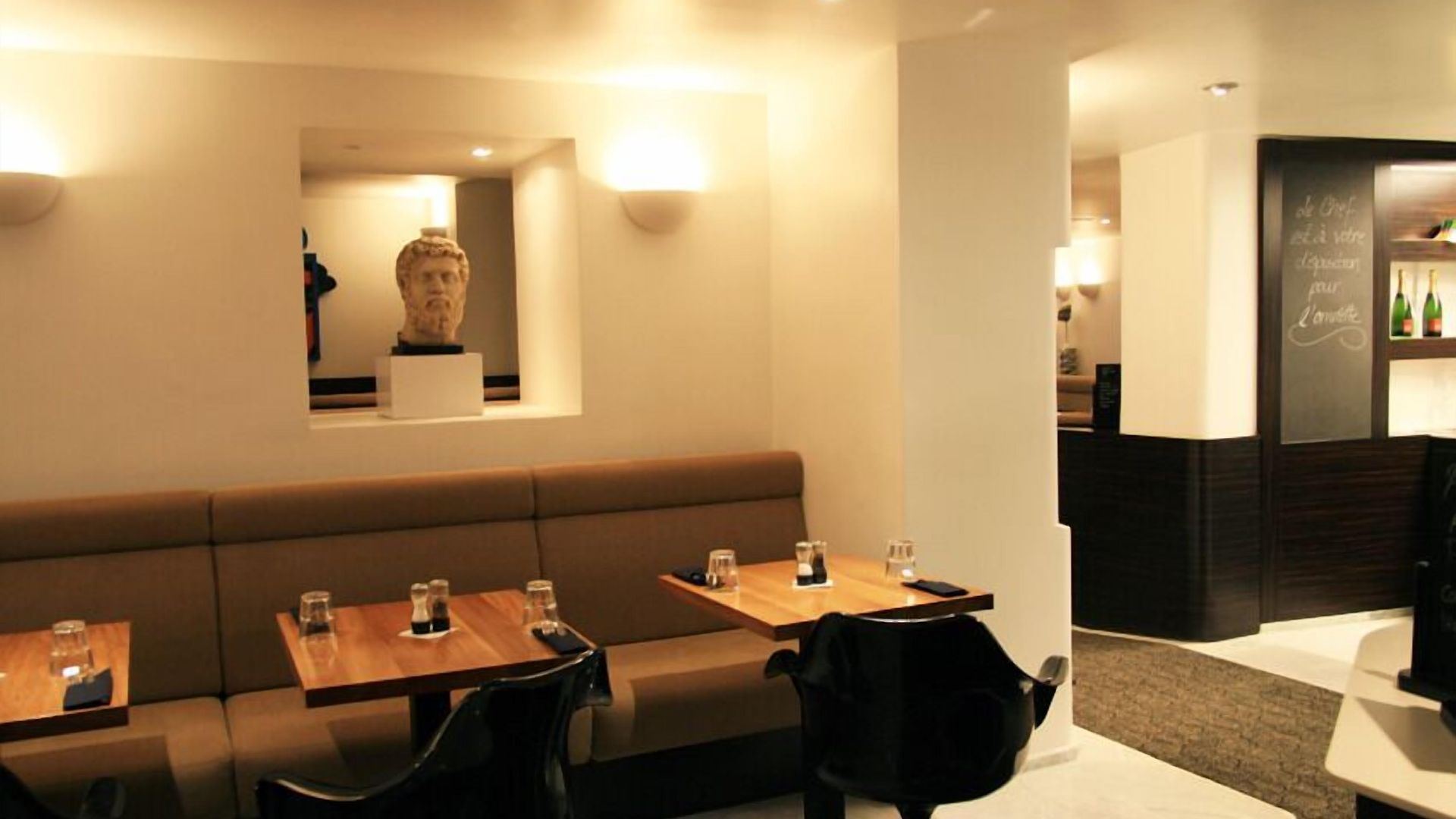 Hotel Monsigny