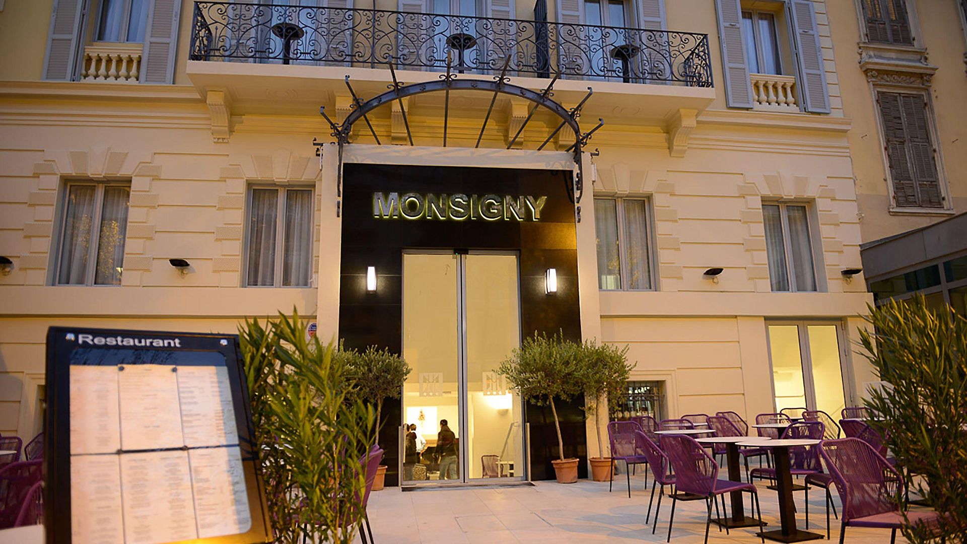 Monsigny Hotel 3*