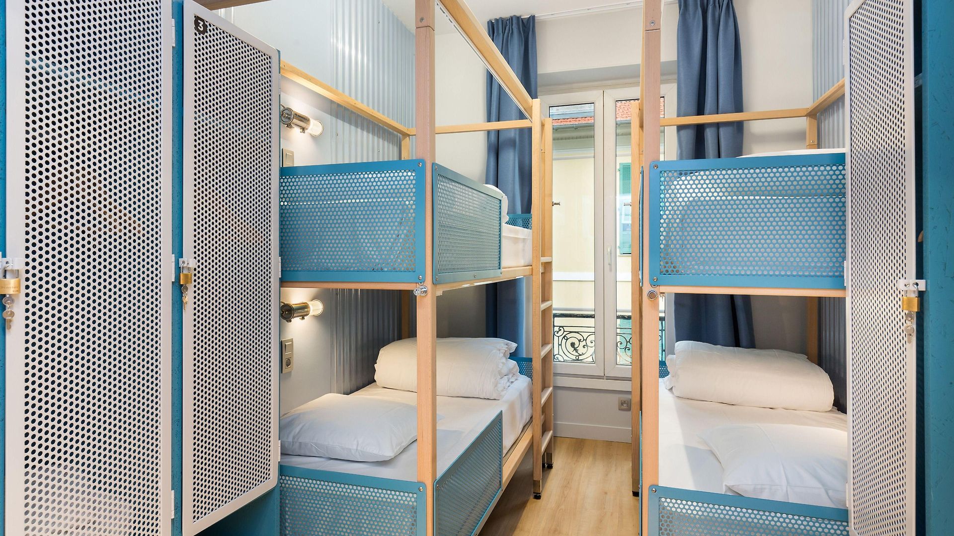 Auberge de jeunesse Ozz *